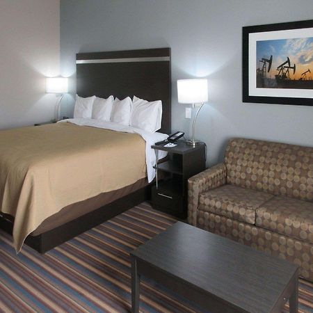 Mainstay Suites Одеса Екстериор снимка