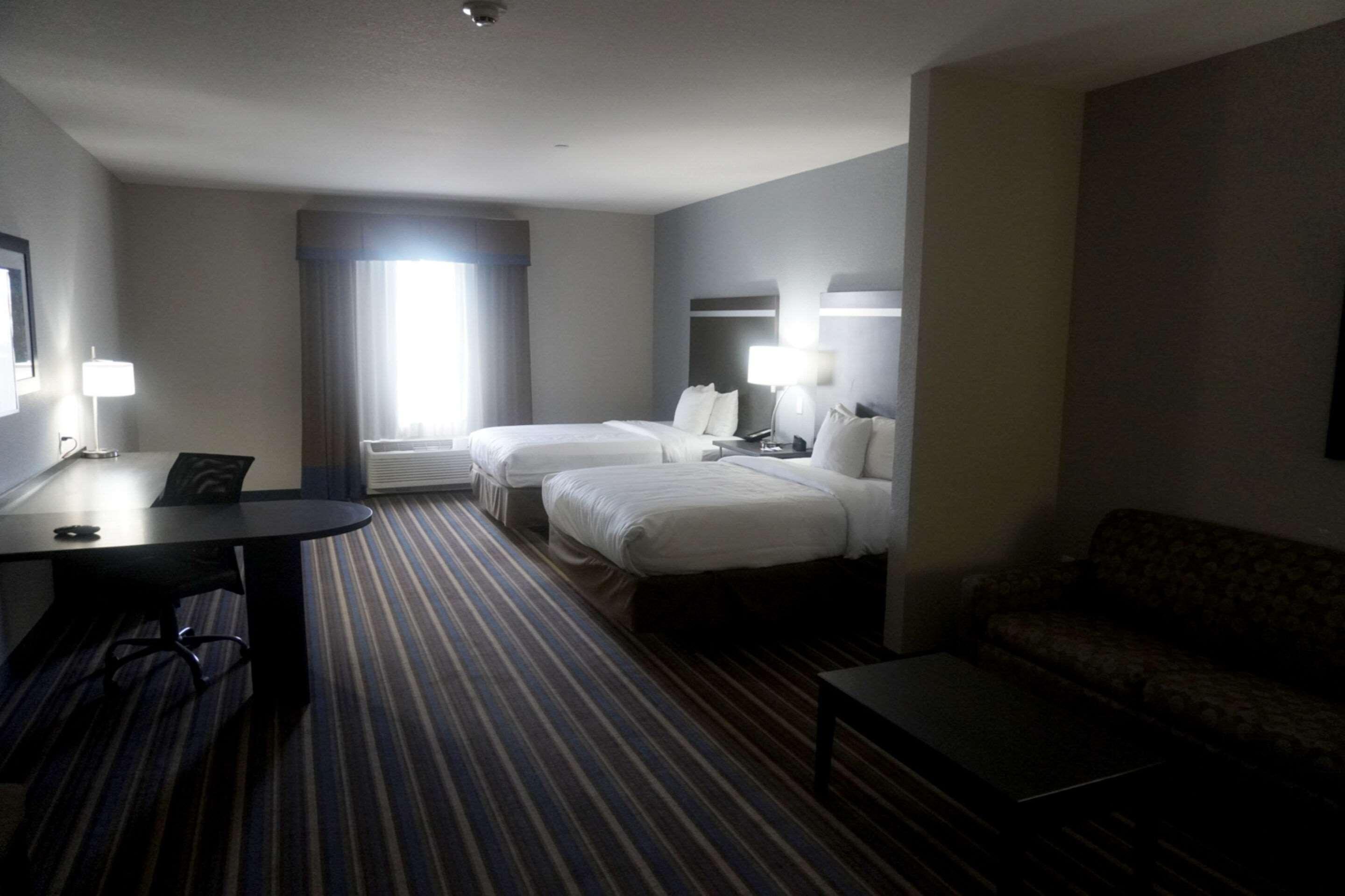 Mainstay Suites Одеса Екстериор снимка