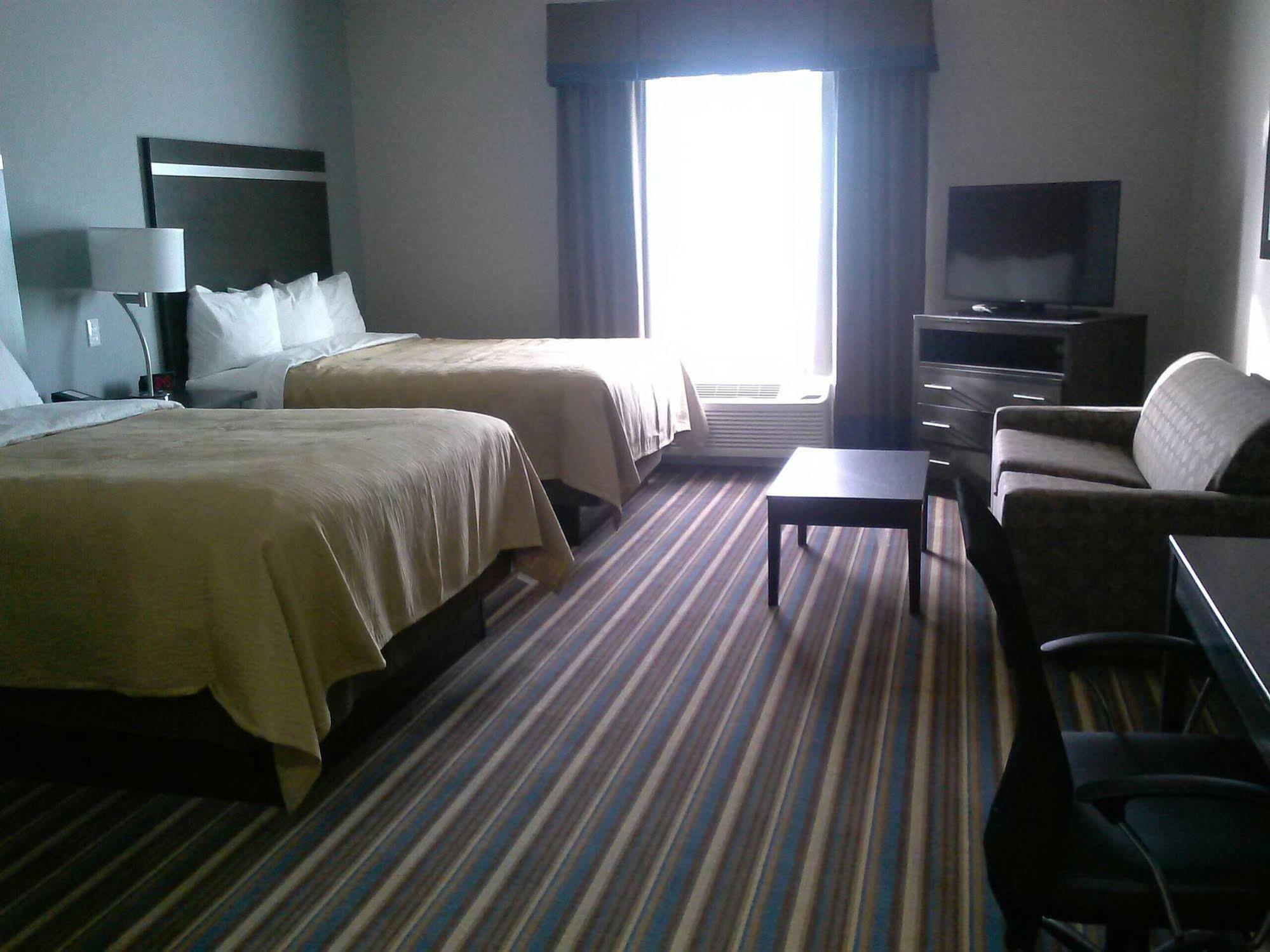 Mainstay Suites Одеса Екстериор снимка