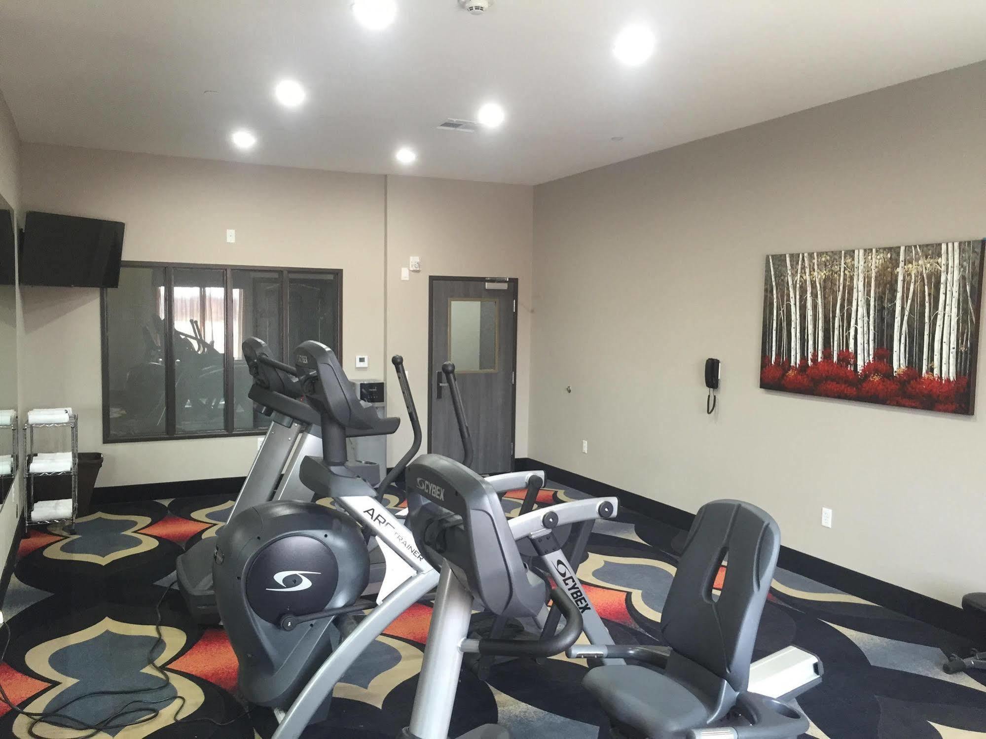 Mainstay Suites Одеса Екстериор снимка